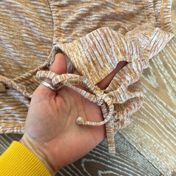 New! Free People movement cinched waist muscle tee w/back cutout - Picture 4 of 9